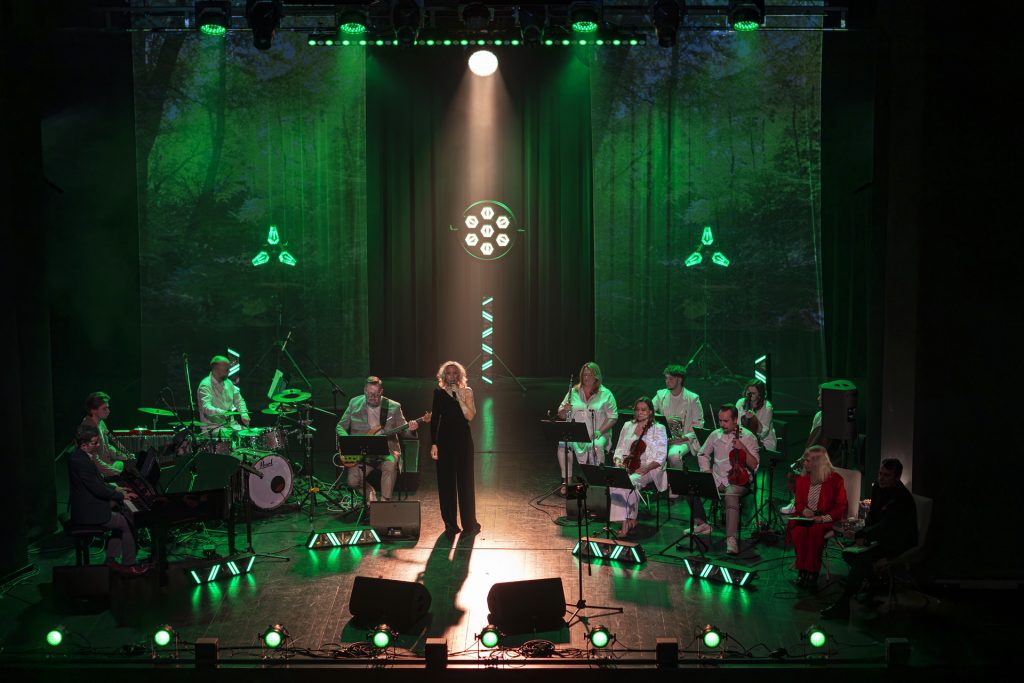 Irena-Santor-3-1024x683 Irena Santor